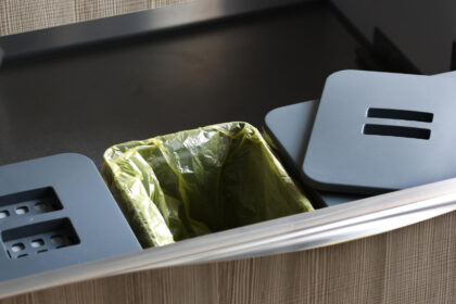 Adoptez le tri sélectif sans effort grâce à la poubelle encastrable