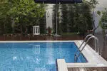 Comment protéger votre piscine en hiver et en été ?
