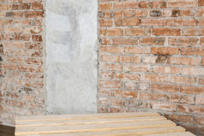 Fabriquer un meuble TV en palette : le projet DIY qui réconcilie budget et bois brut